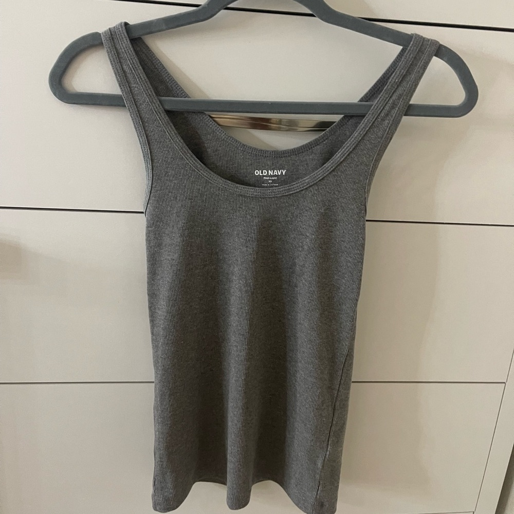 old navy gray tank top